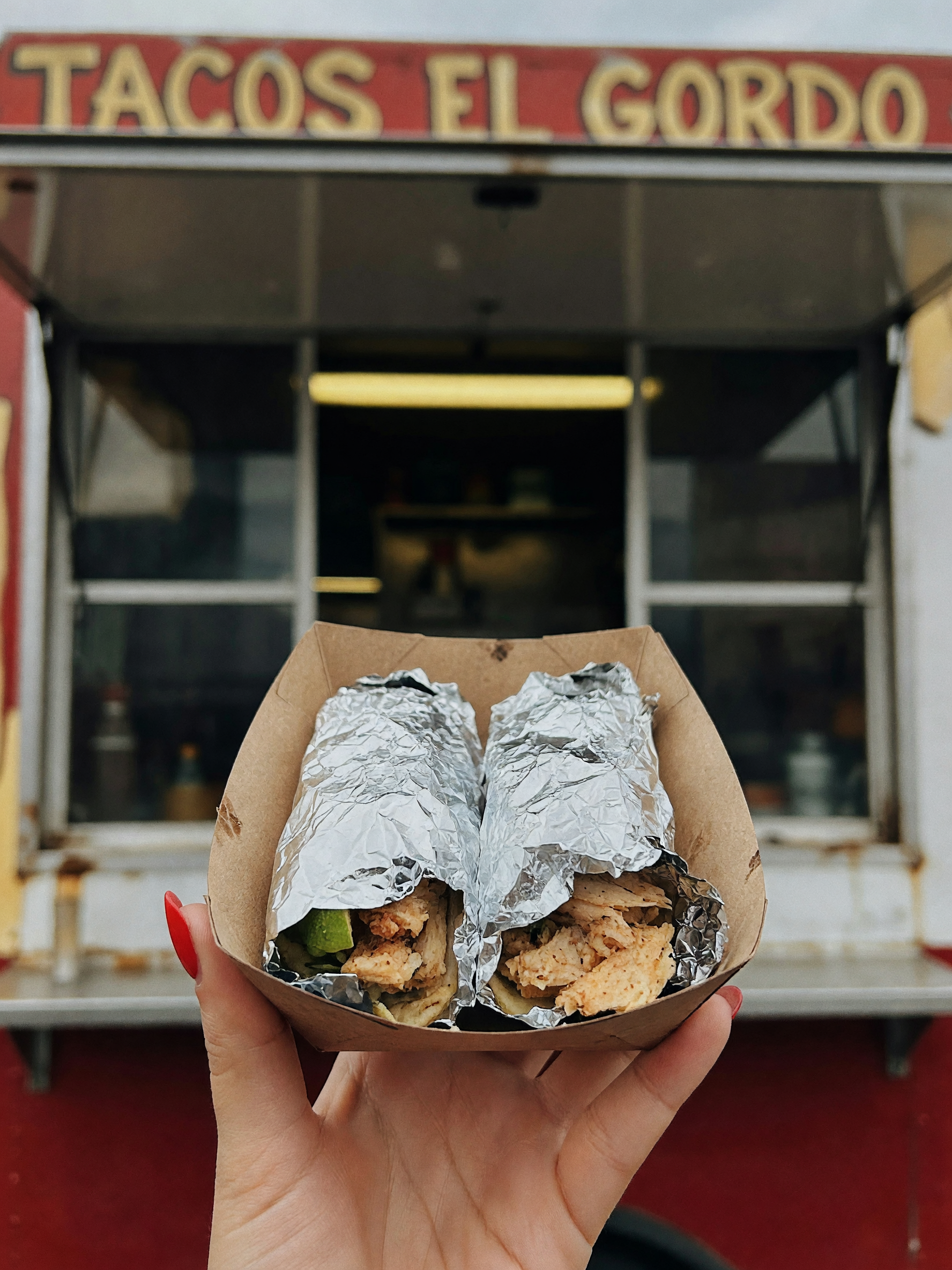 double chicken tacos and extra lime, no regrets #streetfood #tacotime