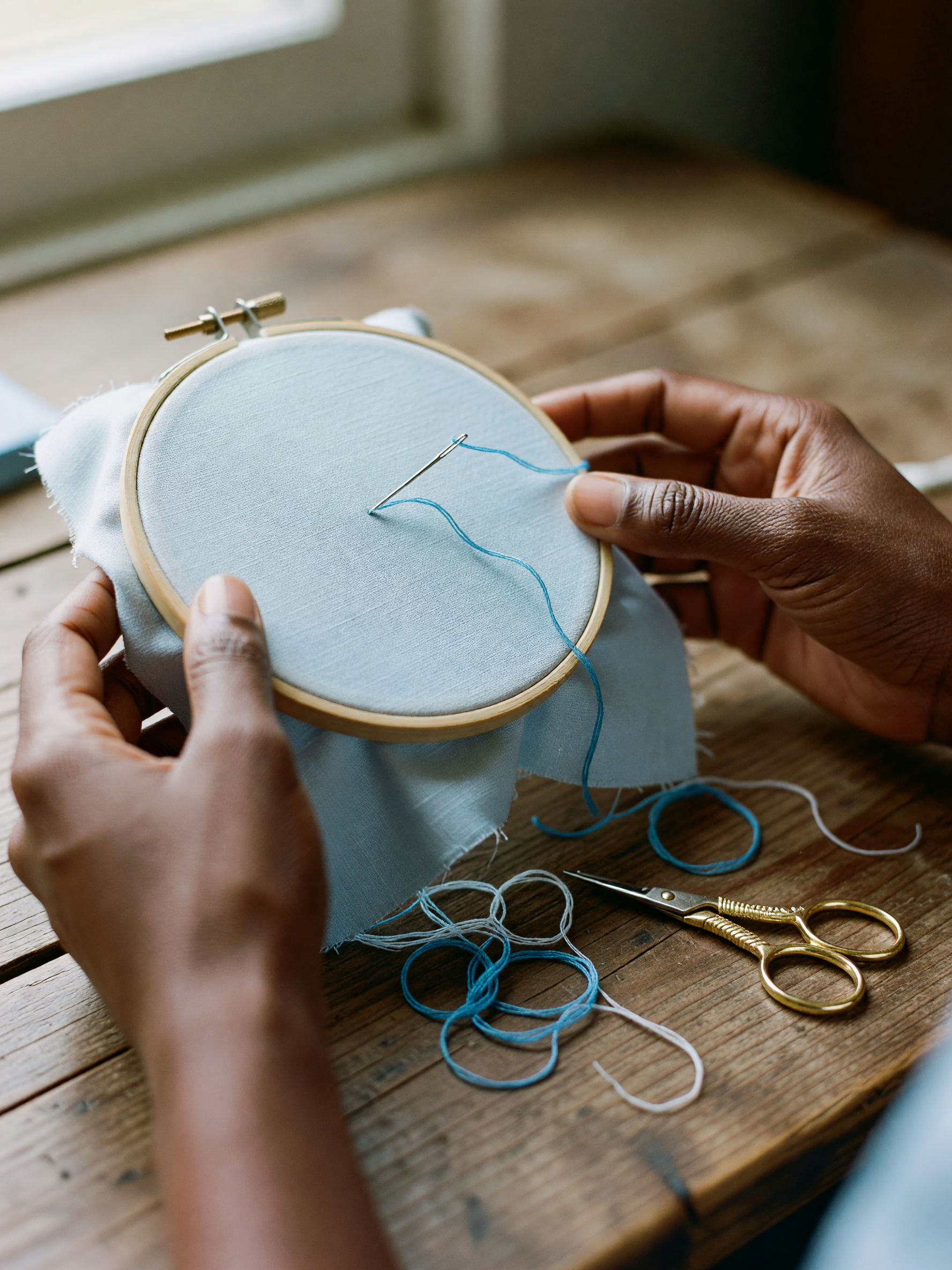 finally got back to my embroidery project after weeks, these tiny stitches take forever but it's so 