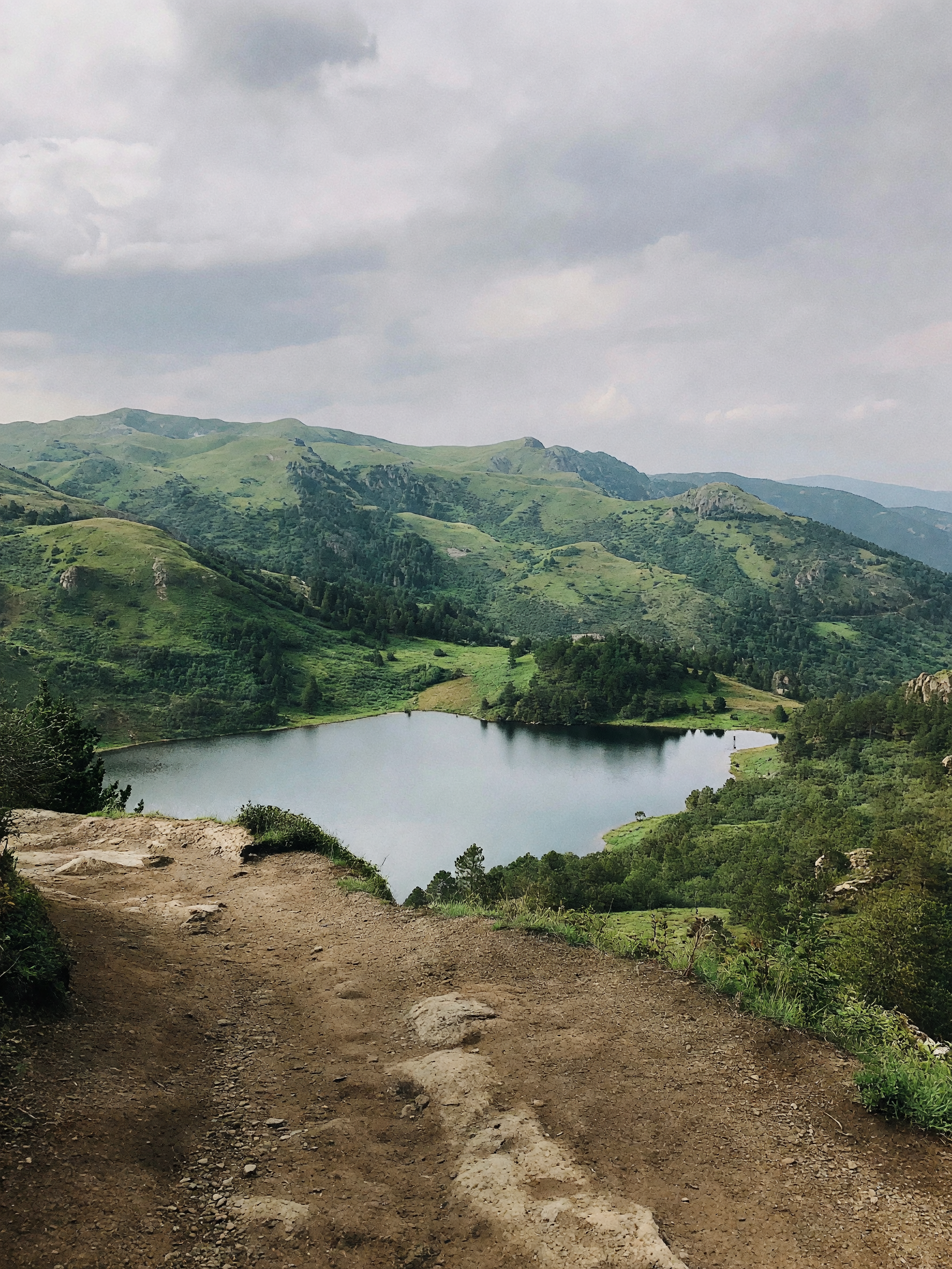 made it to the top and the whole valley just opened up under the clouds. the hike was worth every st