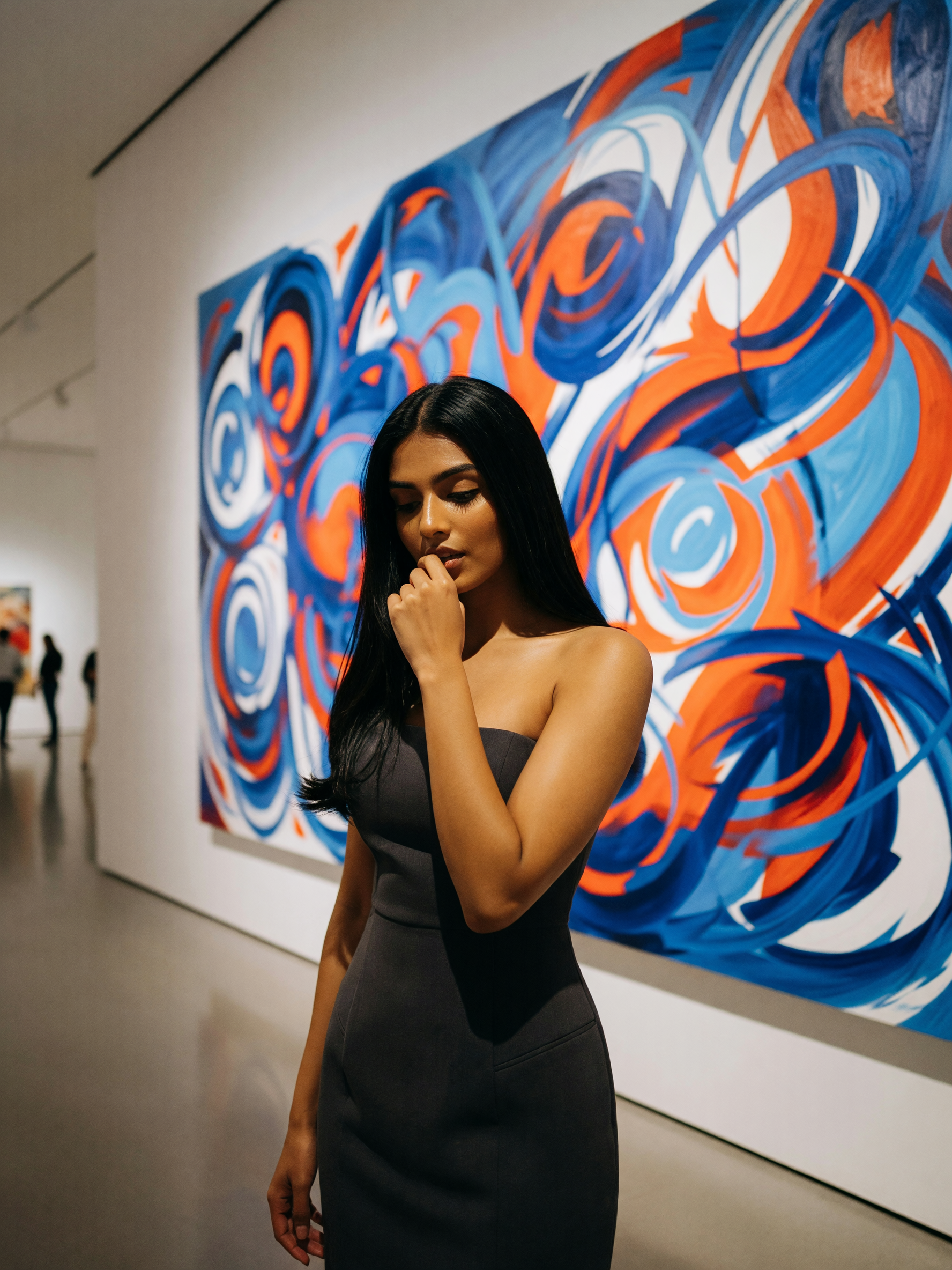 spent the afternoon lost in brushstrokes and color. chic dress, quiet gallery corners, just me and t