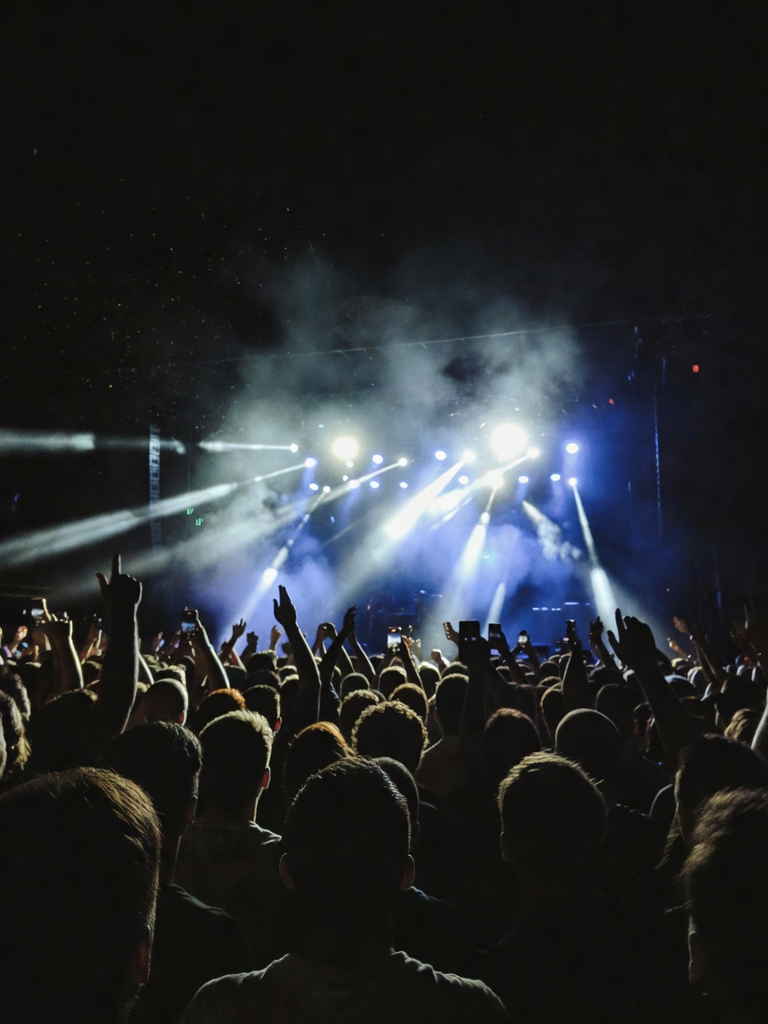 Last night at the festival was pure fire. From the energy in the crowd to that blurry stage view whe